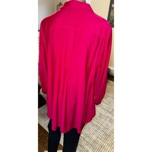 Chicos Hot Pink Textured Long Sleeve Button Down Shirt Magenta Size 3 XL